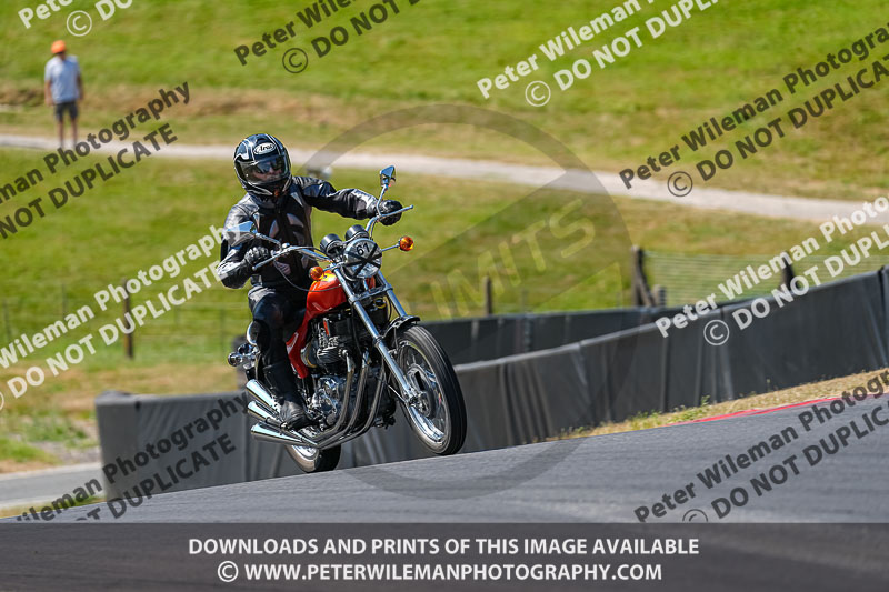 cadwell park;cadwell park photographs;cadwell trackday photographs;enduro digital images;event digital images;eventdigitalimages;peter wileman photography;racing digital images;trackday digital images;trackday photos